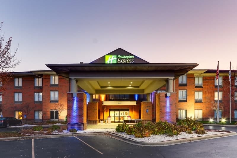 IHG Approved Photography for Holiday Inn Express Dayton Centerville Exterior 09