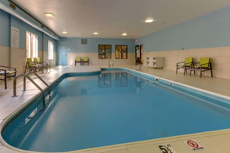 IHG Approved Photography for Holiday Inn Express Dayton Centerville Pool 02
