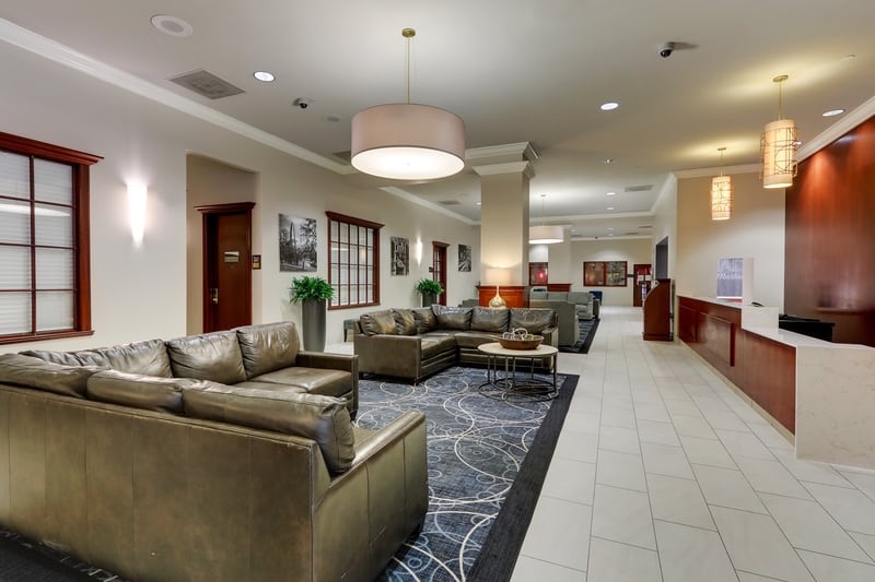 Hilton approved hotel photography for doubletree stl forest park Lobby 01