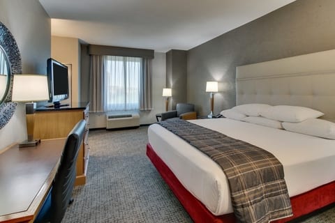 Professional Hotel photography of Drury Hotels guest room 