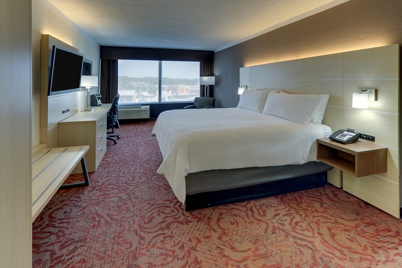 IHG Approved Hotel Photography for Holiday Inn Express Chesapeake House