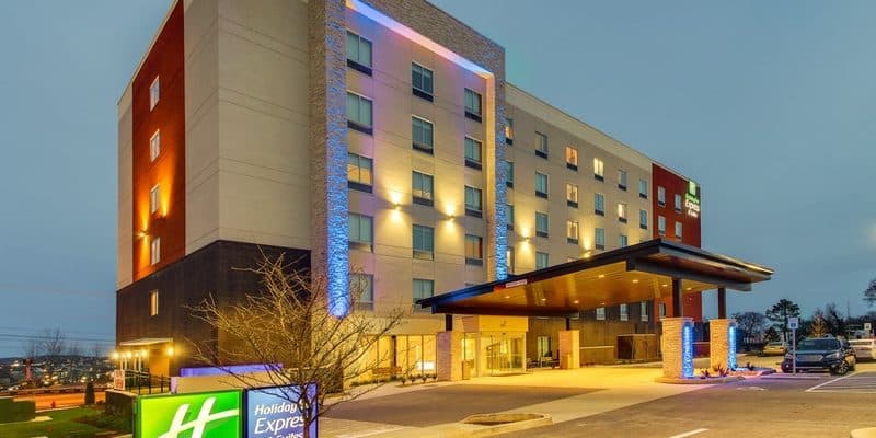 IHG Approved Hotel Photography for Holiday Inn Express Nashville Metrocenter